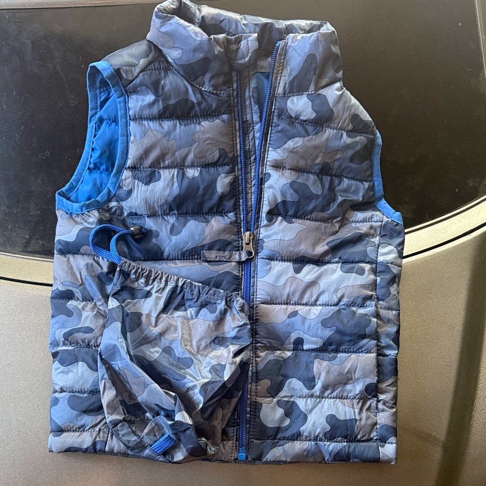 Amazon Essentials Blue Camo Toddler Puffer Vest